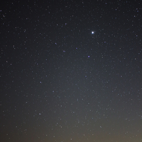 星空模様・昇るしし座と木星
