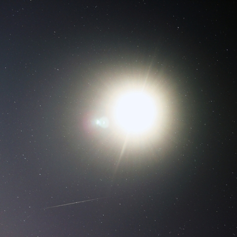 ふたご座流星と月（2）