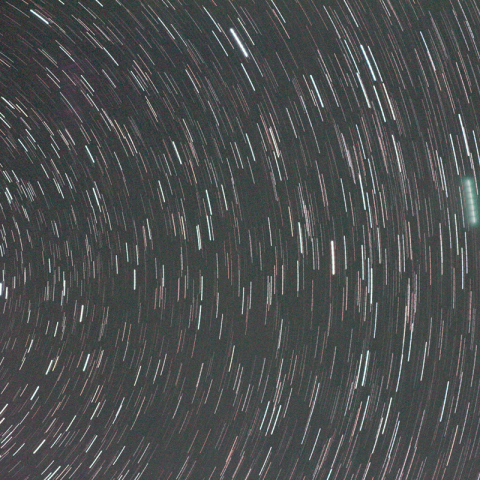 300mmによるラブジョイ彗星(日周運動)