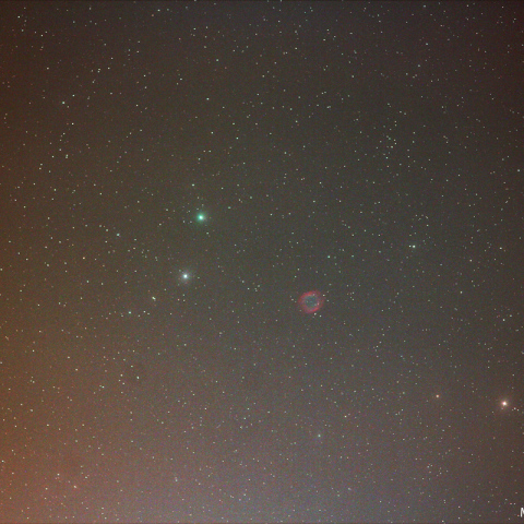 No.6／6　らせん星雲とパンスターズ彗星C/2013X1