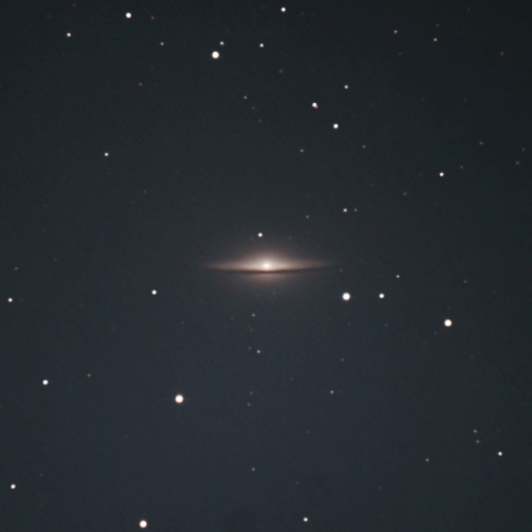 ソンブレロ銀河（M104）