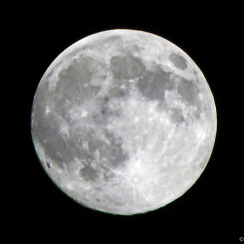 スーパームーン：2020/04/08