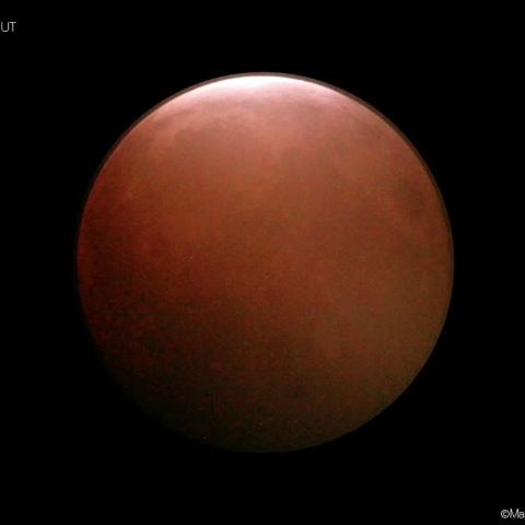 皆既中のスーパームーン：2021/05/26