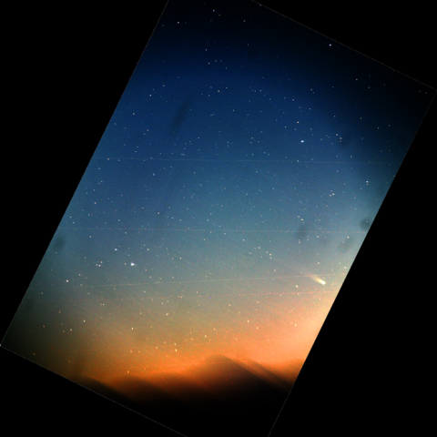  近日点通過2日前のレナード彗星 ：2022/01/01