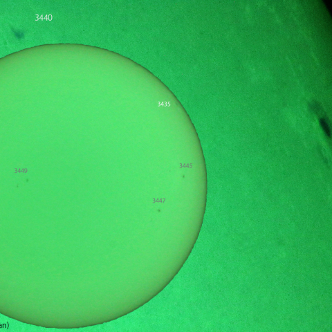 沈む活動領域 3435,3440：2023/09/29