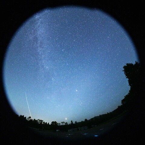 ペルセウス座流星群始まる