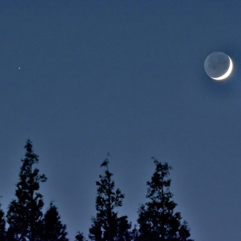 三日月と土星