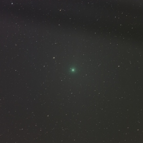 電線越しのC/2014 Q2 ラブジョイ彗星
