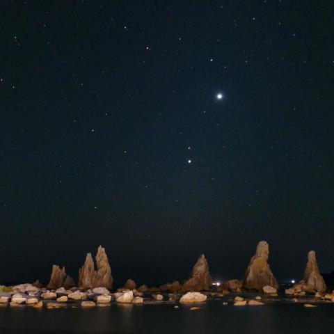 火木金星と橋杭岩