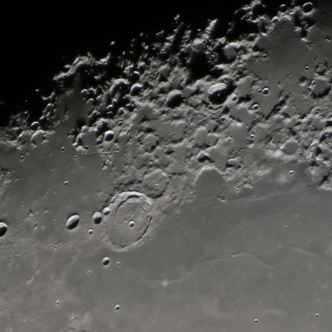 ポシドニウス付近