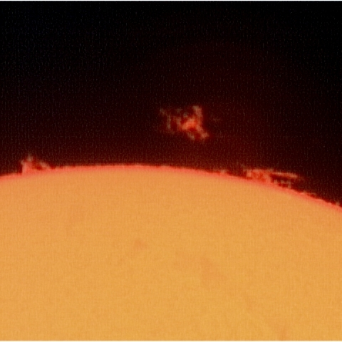 ちぎれたプロミネンス