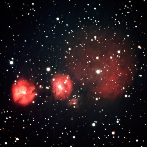 IC 2162（だんご三兄弟）