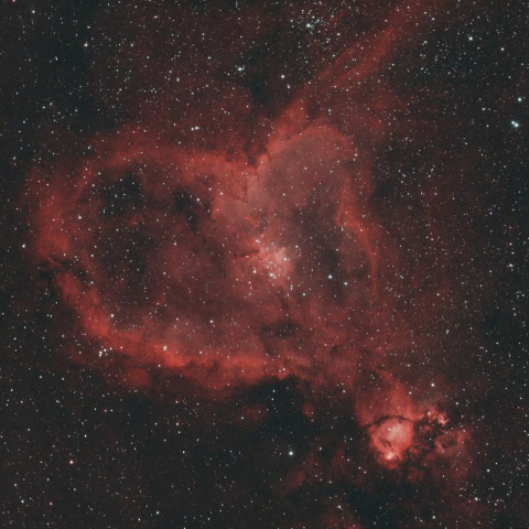 IC1805 ハート星雲