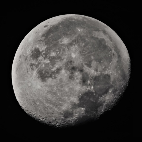 朝5時頃に見た月