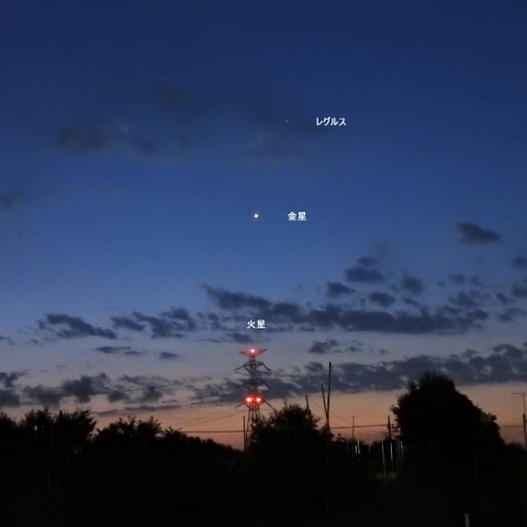 夜明け前の星景（東の空）