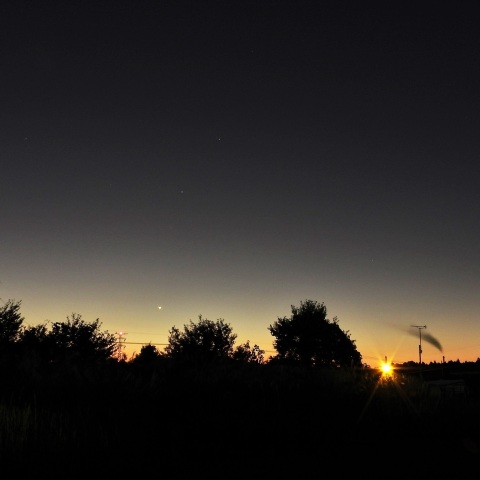 夜明け前の金星と火星
