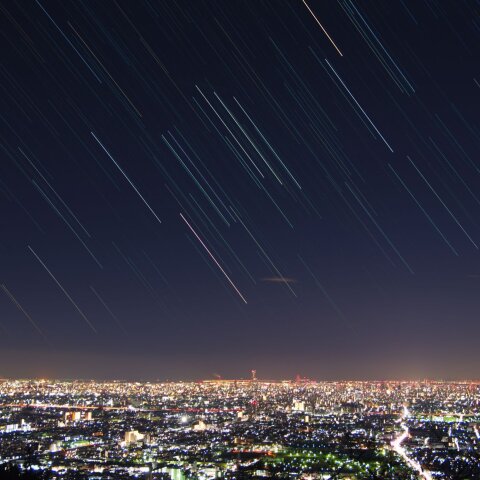 大阪の街に沈んでゆくオリオン