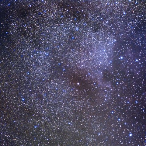 白鳥座デネブ付近