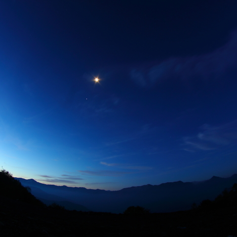 しらびそ高原の夜明け