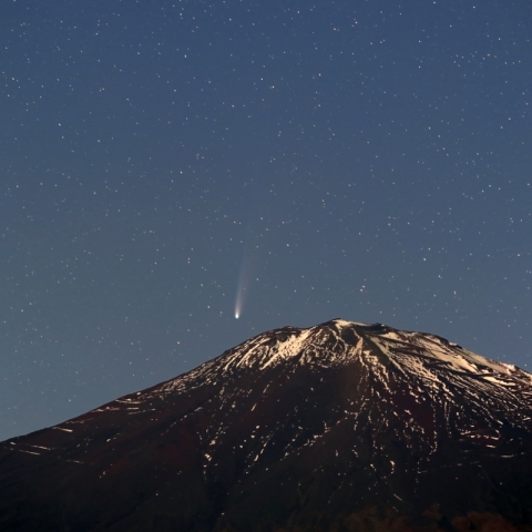 レモン彗星と富士山（2025/10/30）