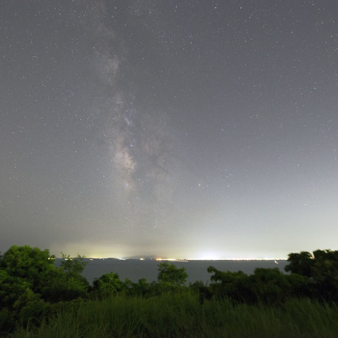 伊勢に立ち上がる天の川
