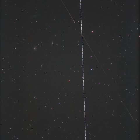 駆け抜ける小惑星2012DA14 