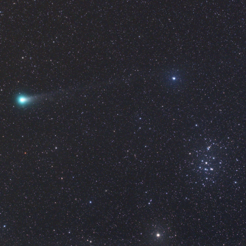 プレセペを行くラブジョイ彗星