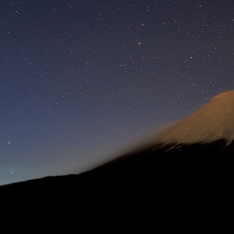 パンスターズ彗星と富士山
