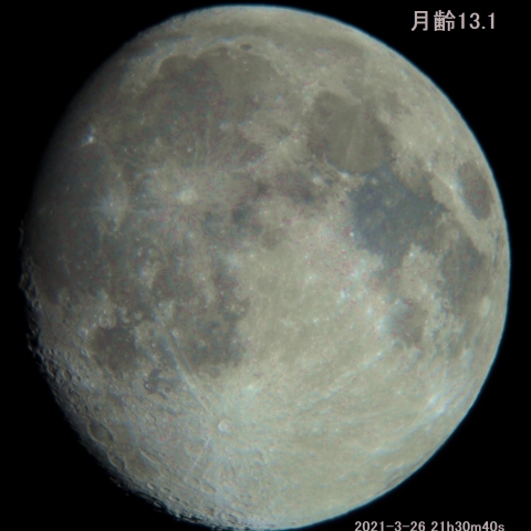 色の彩度を強調した月齢13.1