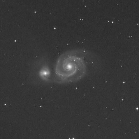 りょうけん座 子持ち銀河