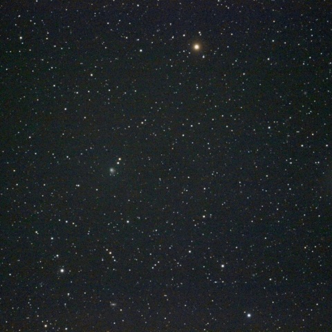 ヘラクレス座β星コルネフォロス付近を通過するパンスターズ彗星