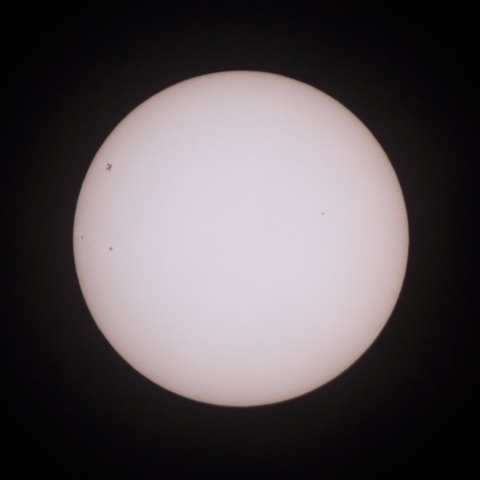 ISS日面通過(こうのとり3号機の分離前)