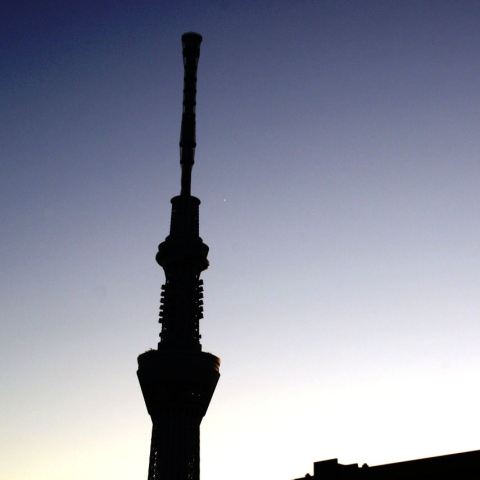 東京スカイツリーと宵の明星_2