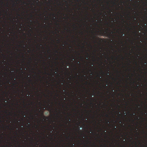 ふくろう星雲と銀河