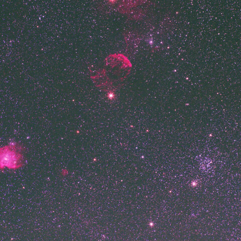 カストルの足元付近の星雲星団