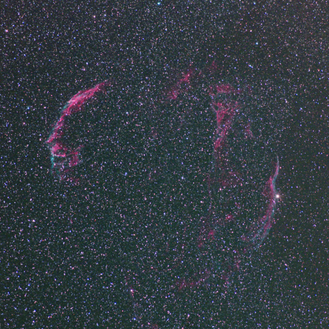 白鳥座の網状星雲