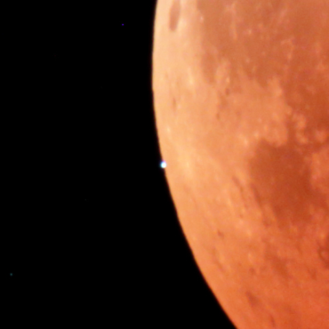 月に隠れる天王星