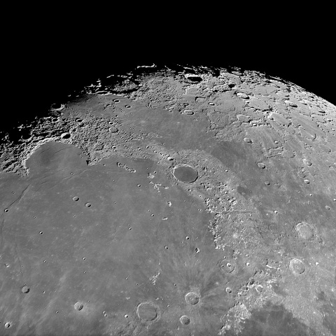 月面 2023年10月25日