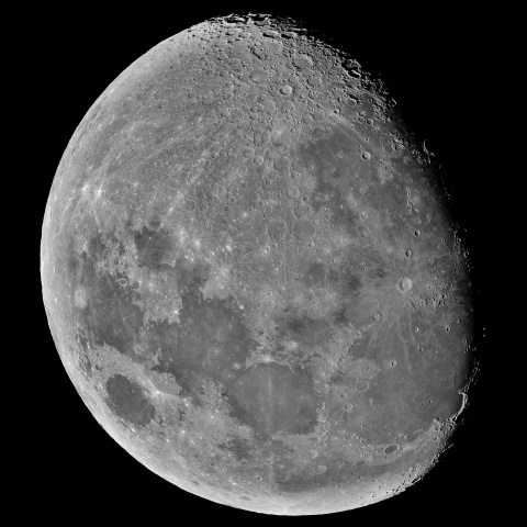 宵月 2024年4月19日