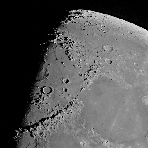 月面 2025年2月6日