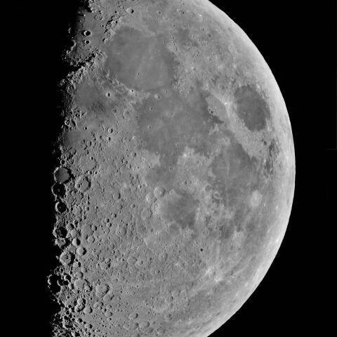 弓張月（上弦）2025年3月7日