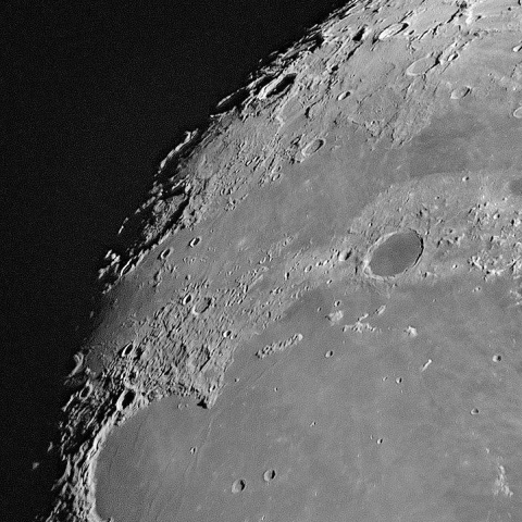 月面 2025年5月8日