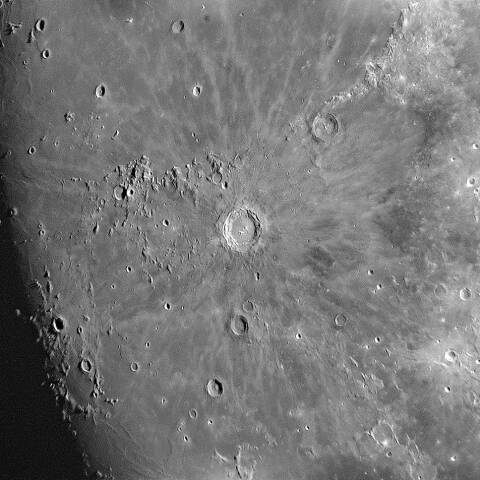 月面 2025年5月8日