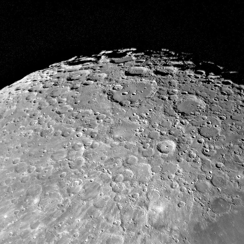 月面 2025年5月8日