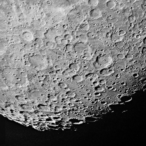 月面 2025年8月14日