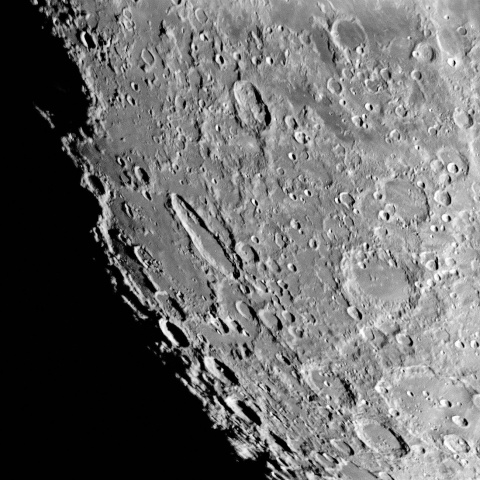 月面 2025年11月2日