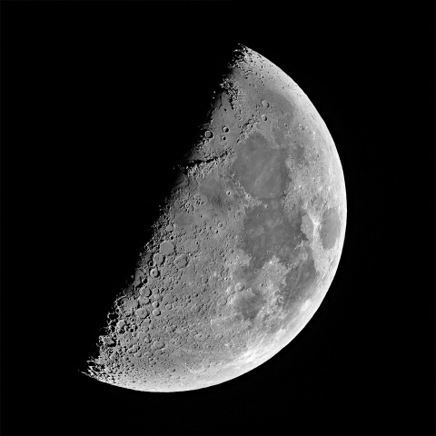 九夜月（上弦）2025年11月28日