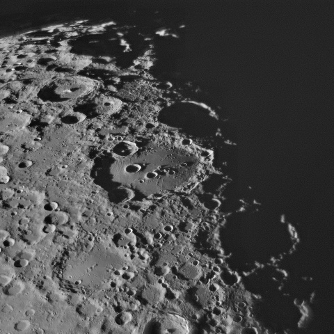 月面 2020年4月2日