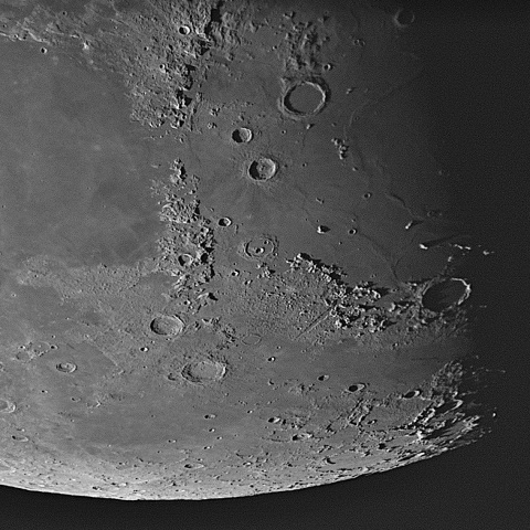 月面 2020年5月1日