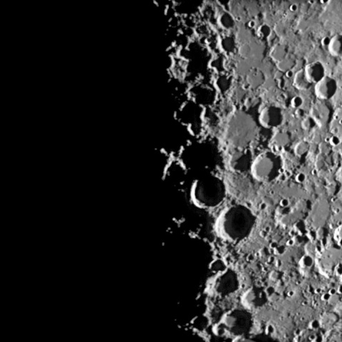 月面X 2021年4月19日